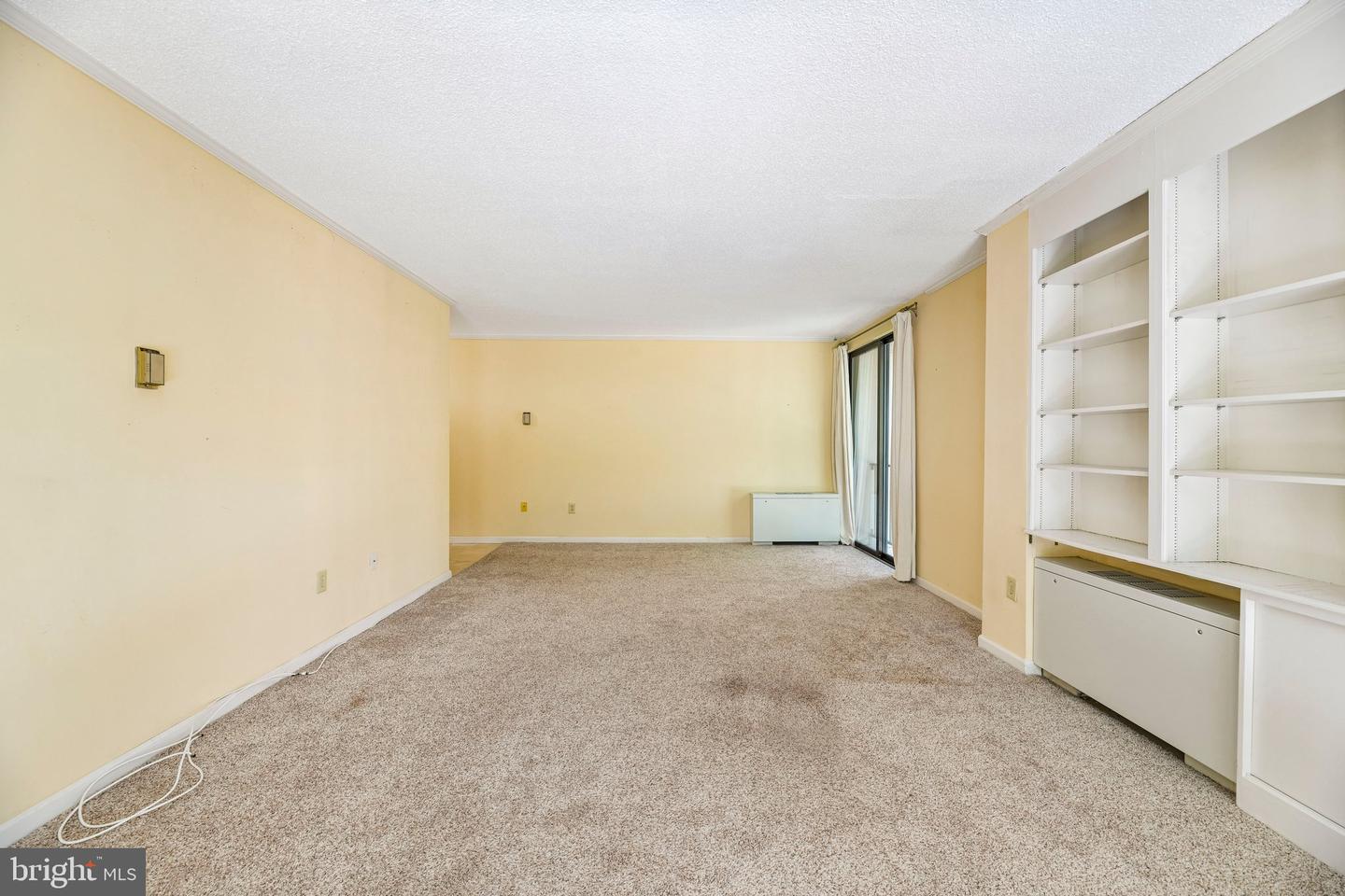 4141 N Henderson Rd N #105 Property Photo 18