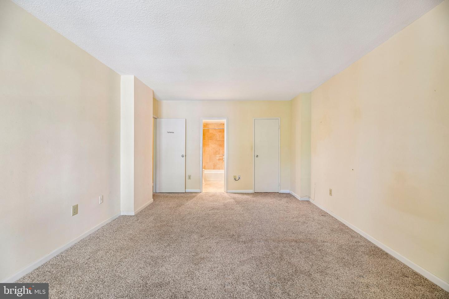 4141 N Henderson Rd N #105 Property Photo 22
