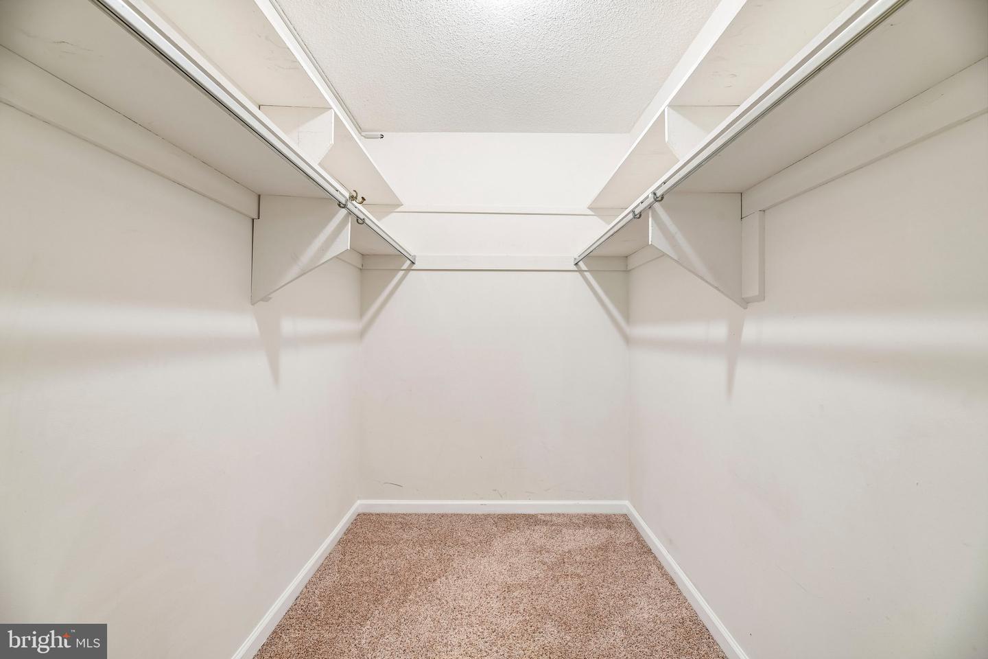 4141 N Henderson Rd N #105 Property Photo 25