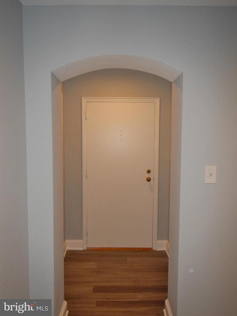 30 Old Glebe Rd #1-e Property Photo 2