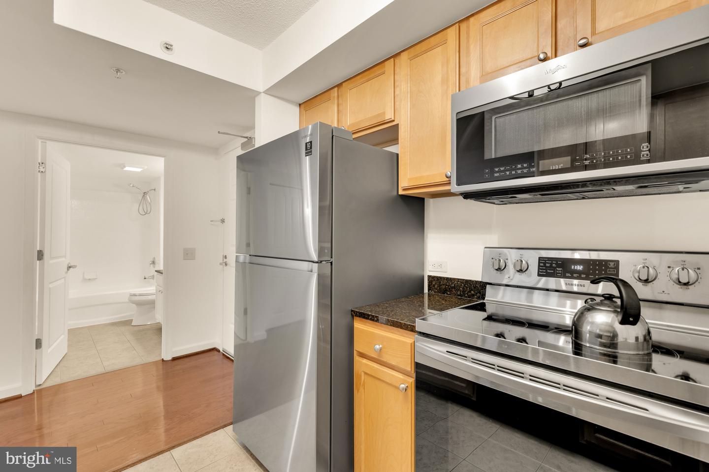 880 N Pollard St #801 Property Photo 4