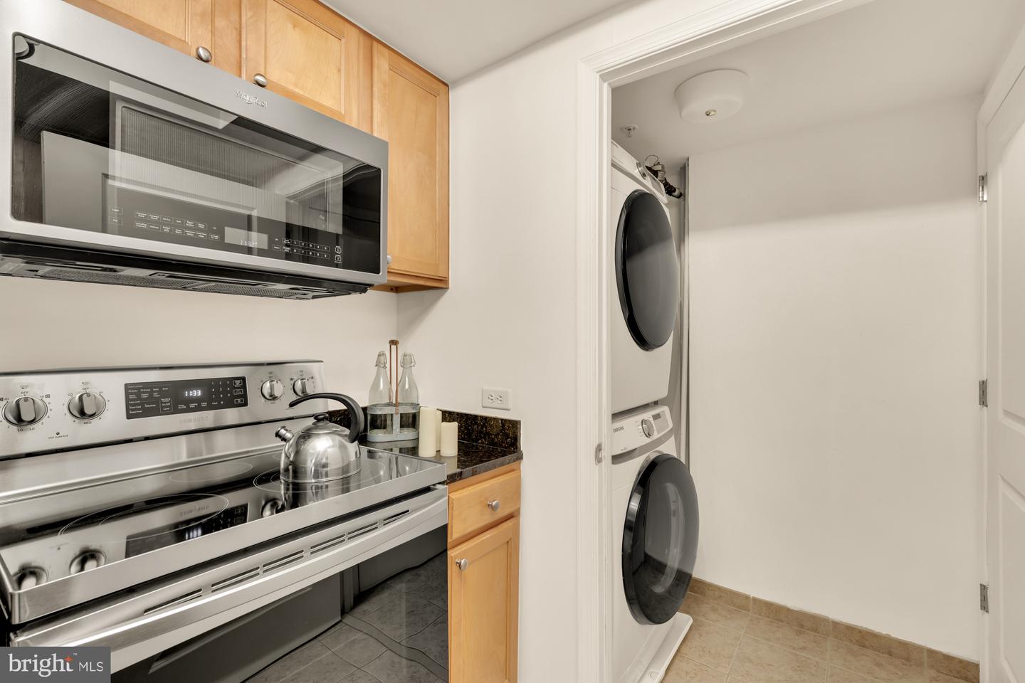880 N Pollard St #801 Property Photo 7