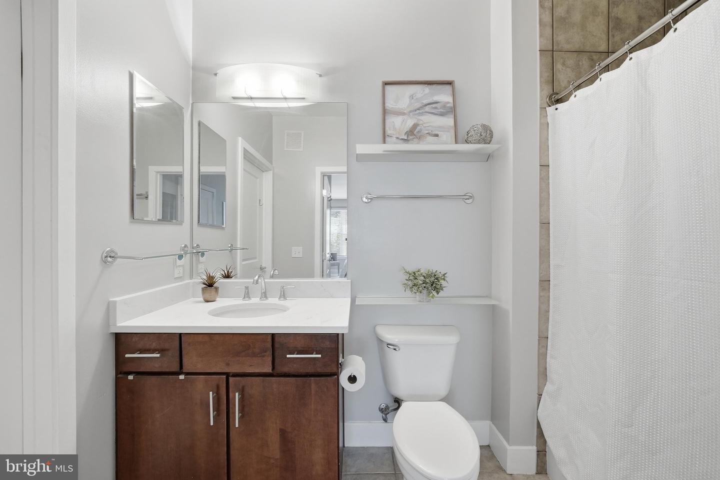 1800 Wilson Blvd #105 Property Photo 11