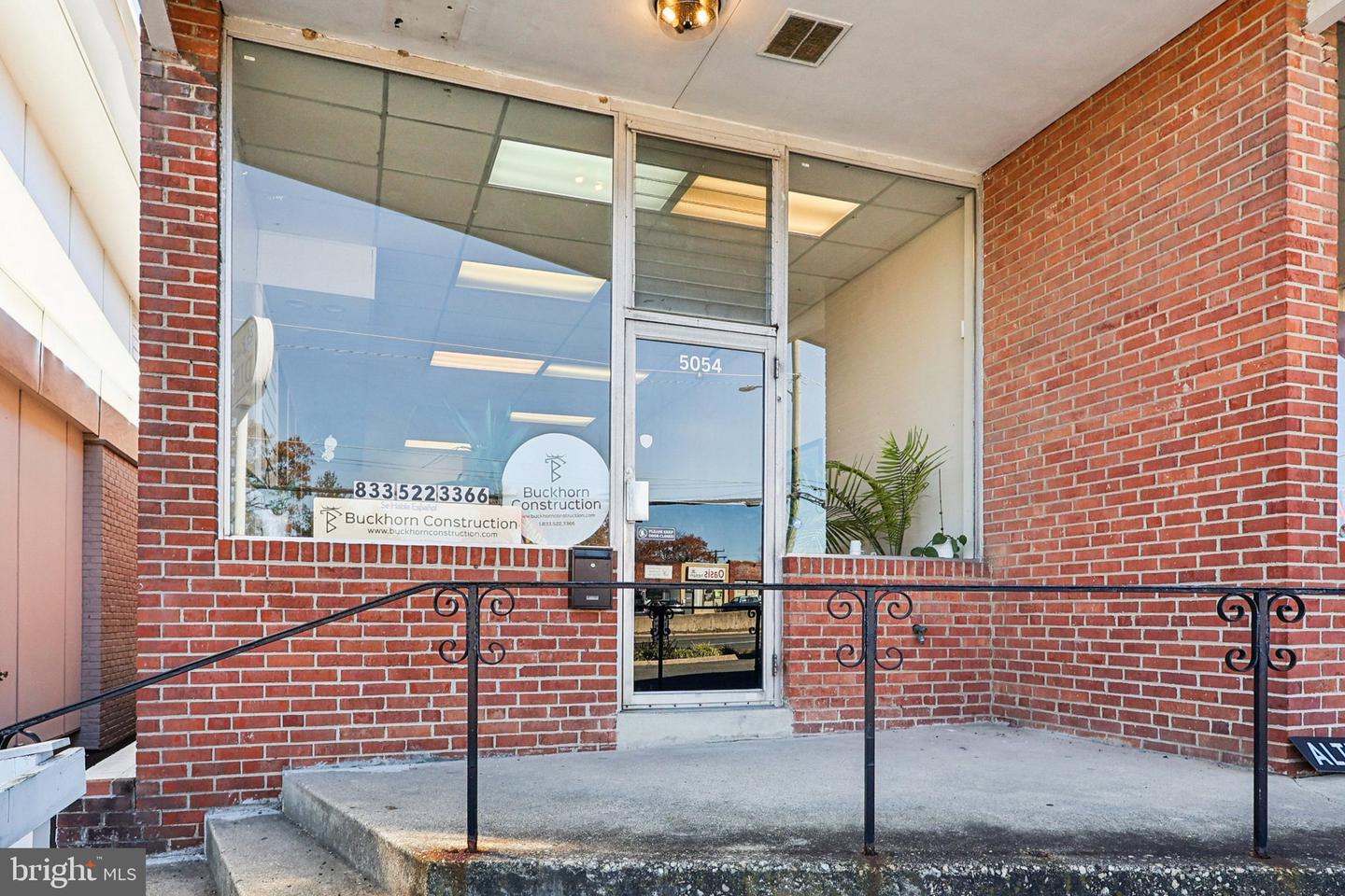5054 Langston Blvd Property Photo 3