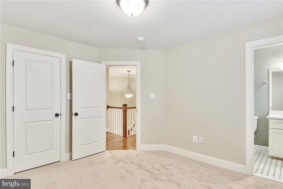 2205 N Edison St N Property Photo 20