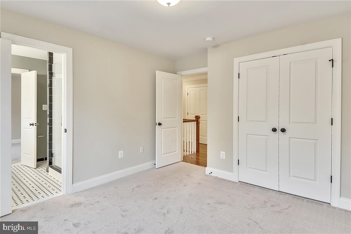 2205 N Edison St N Property Photo 24