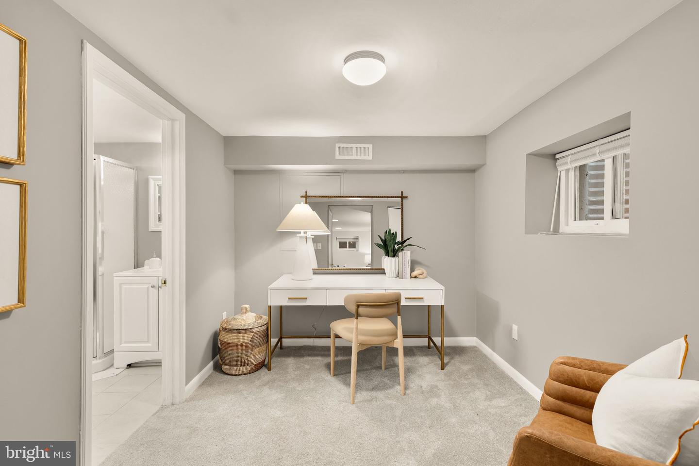 3373 S Wakefield St #b Property Photo 15