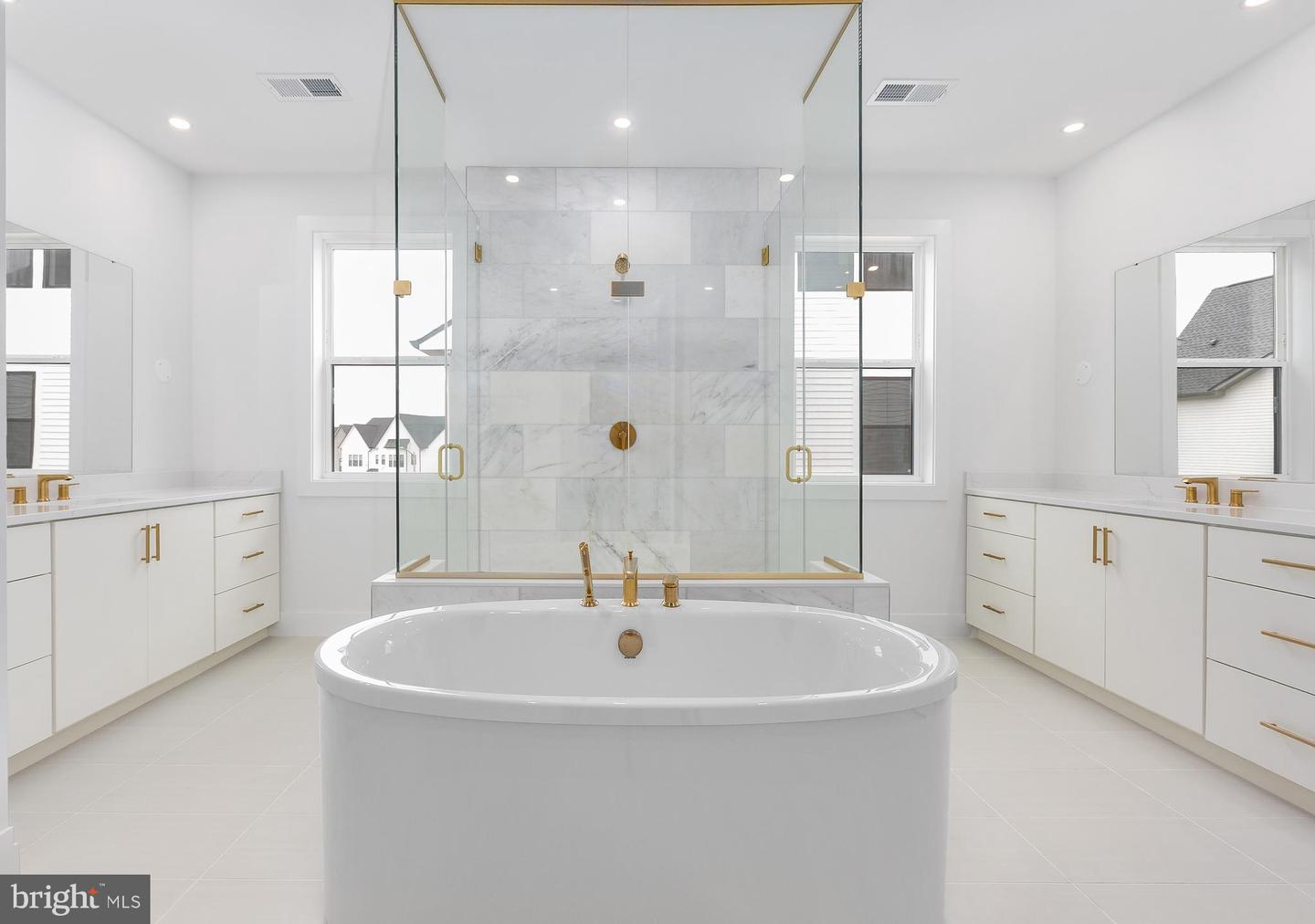 6189 8th Place N Property Photo 11