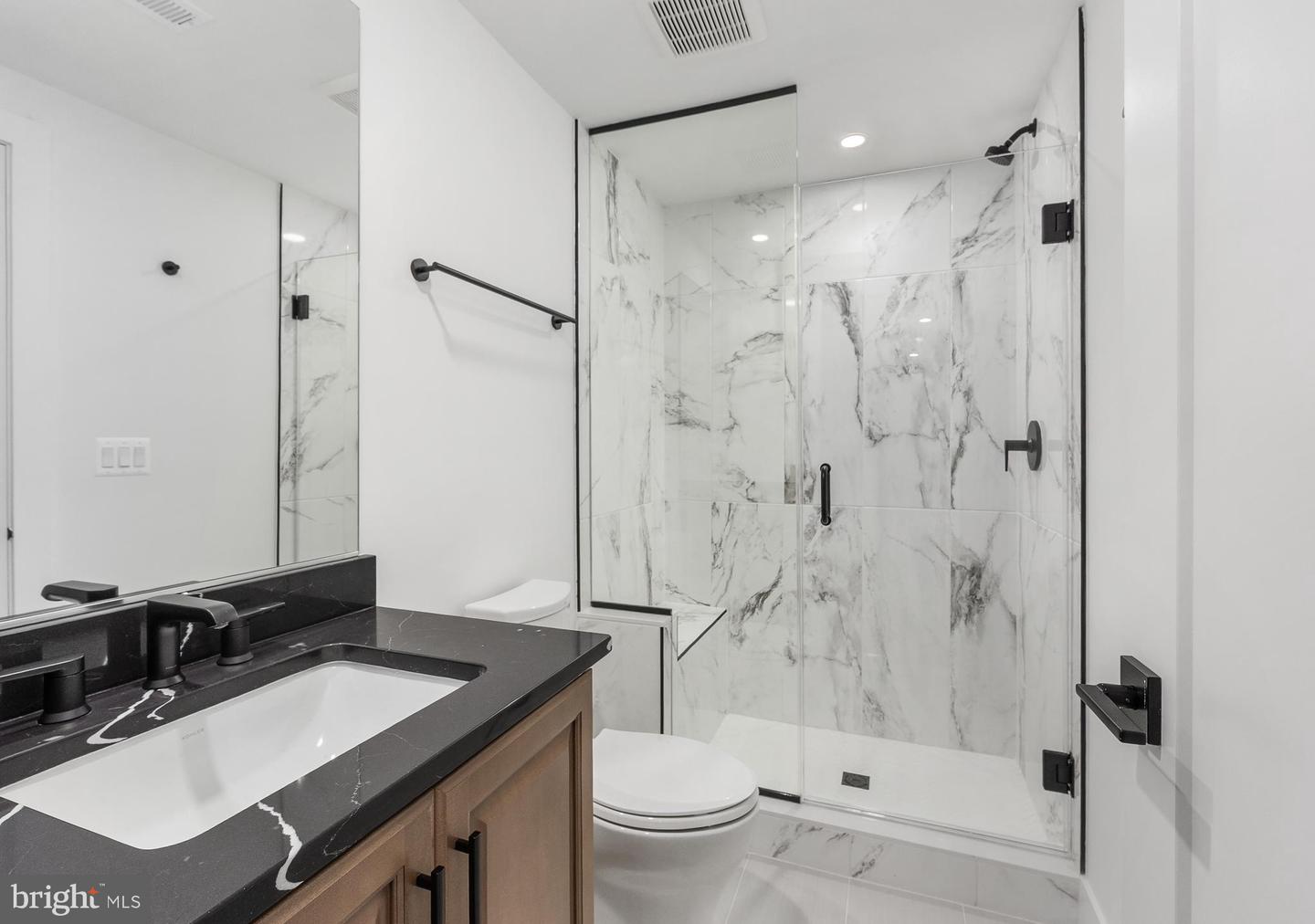 6189 8th Place N Property Photo 12