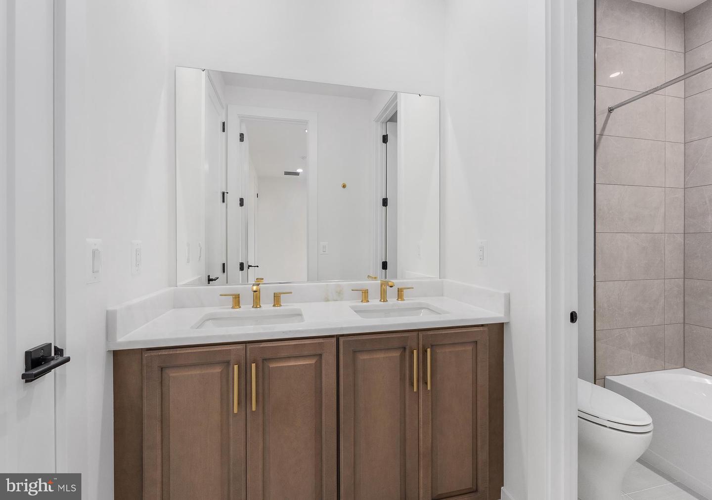 6189 8th Place N Property Photo 17