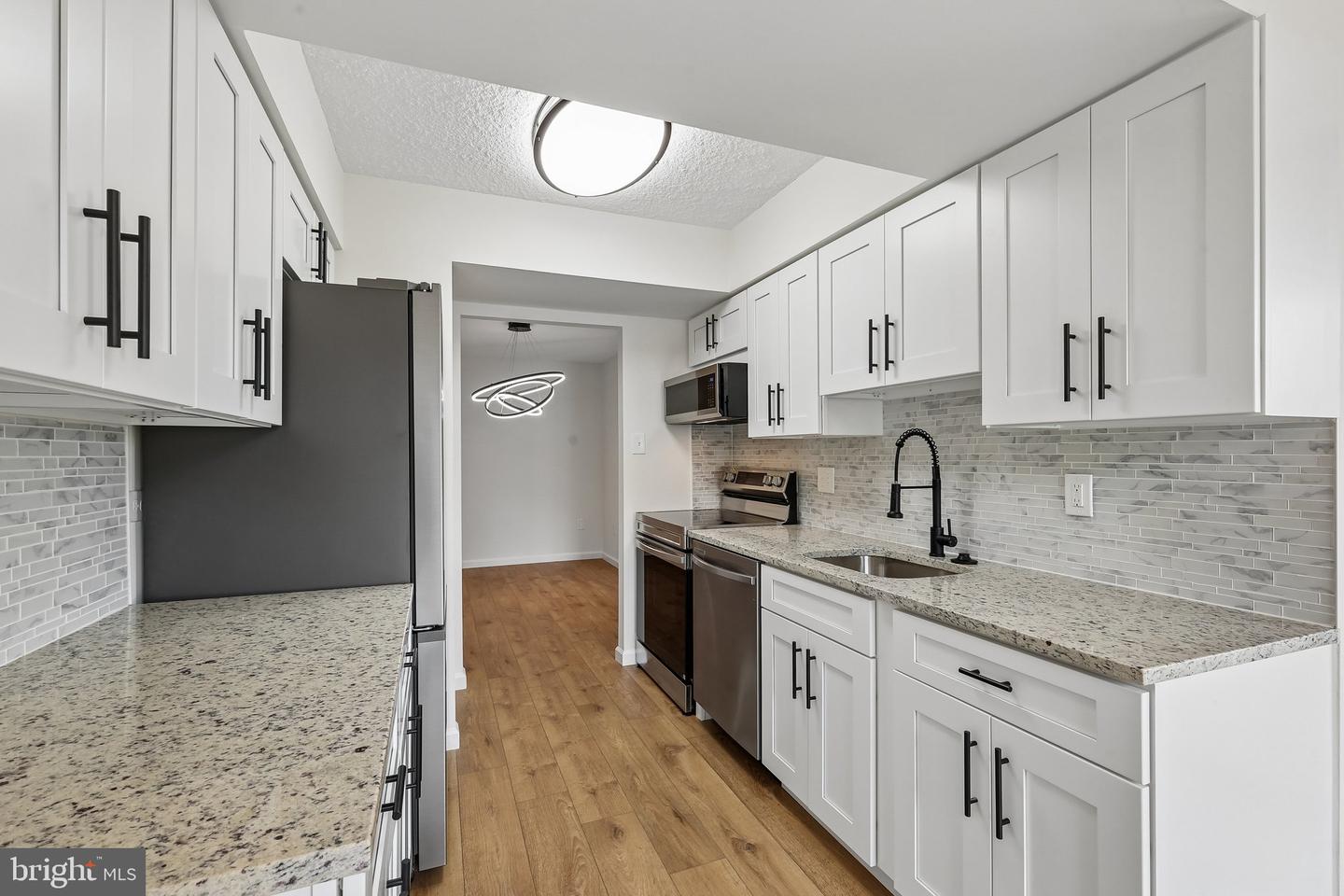 4500 S Four Mile Run Dr #529 Property Photo 1
