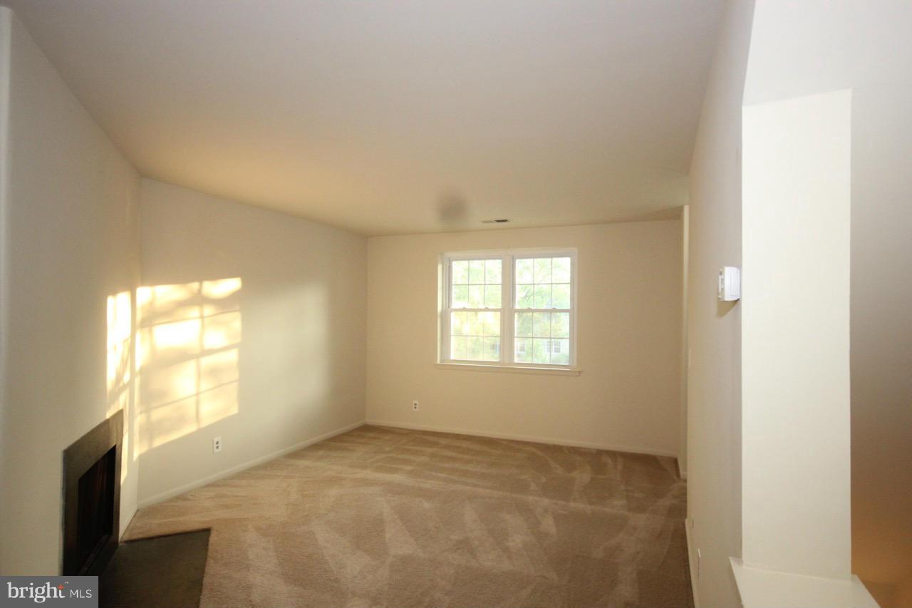 2832 Wakefield St S #c Property Photo 3