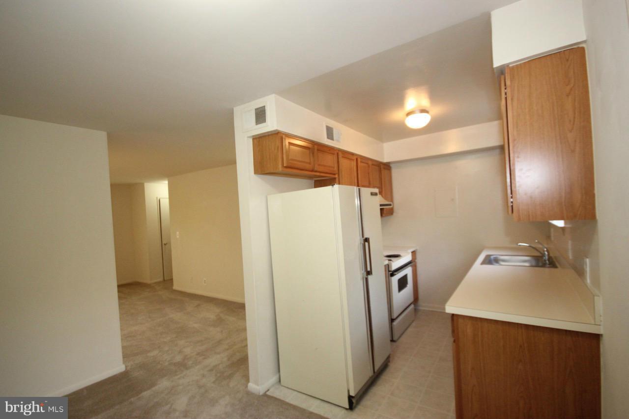 2832 Wakefield St S #c Property Photo 5