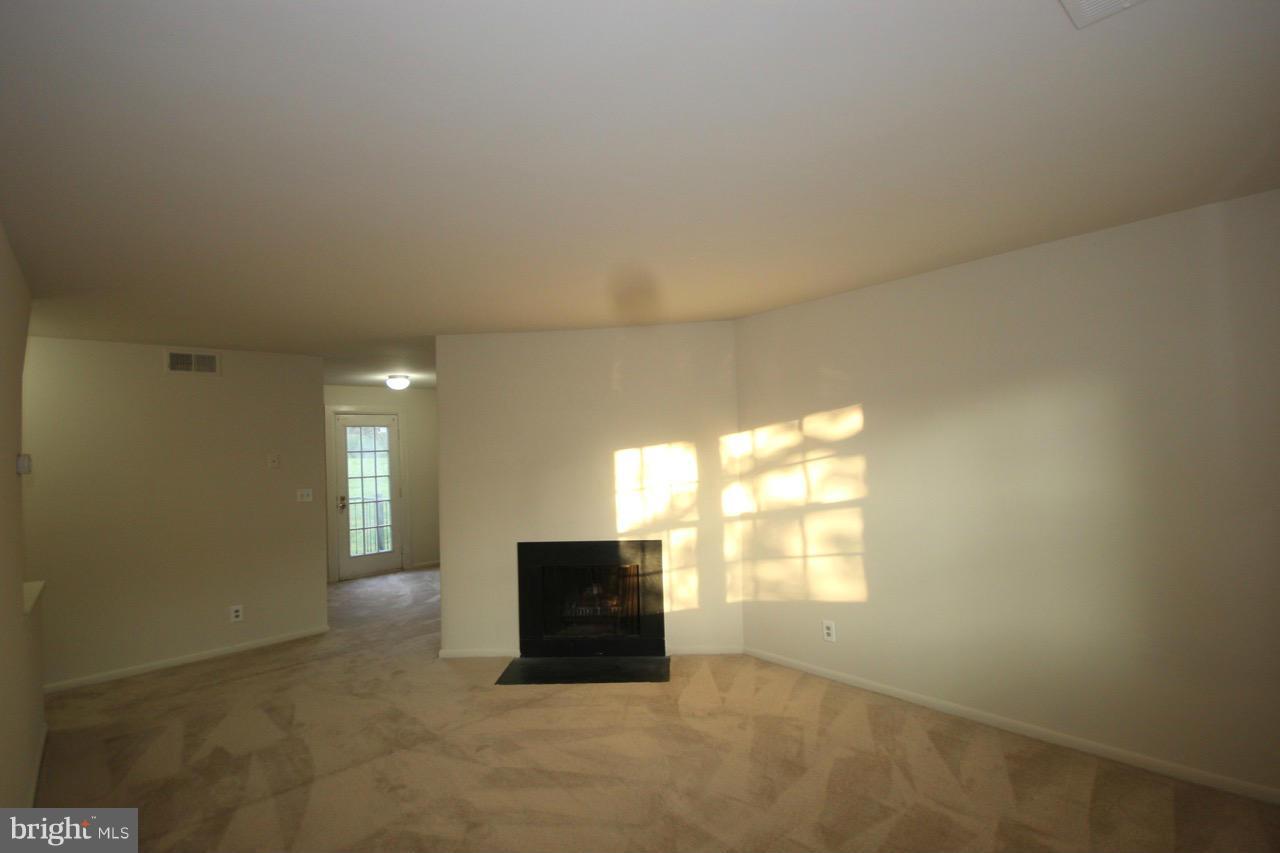 2832 Wakefield St S #c Property Photo 9
