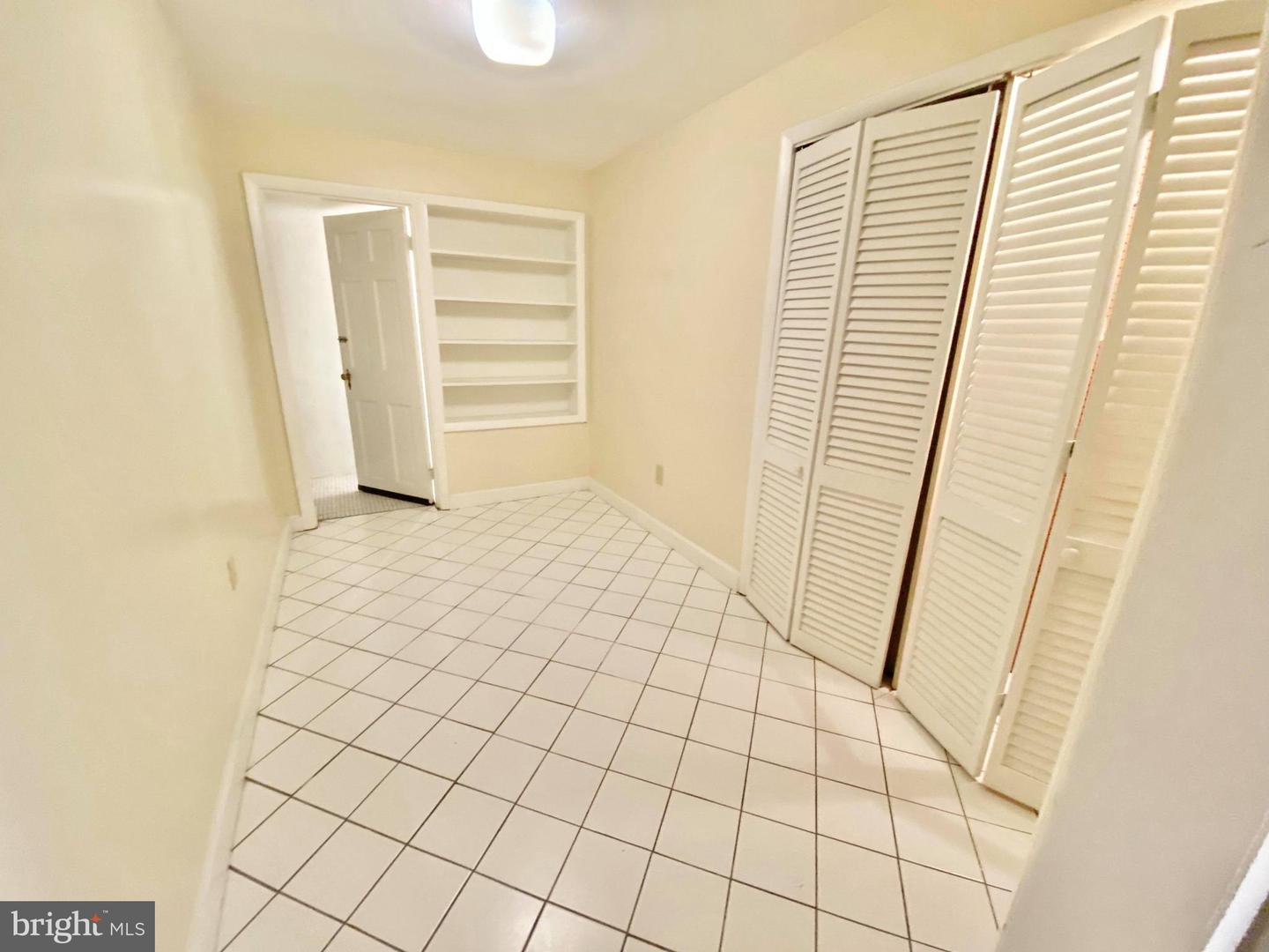 1200 S Cleveland St Property Photo 18