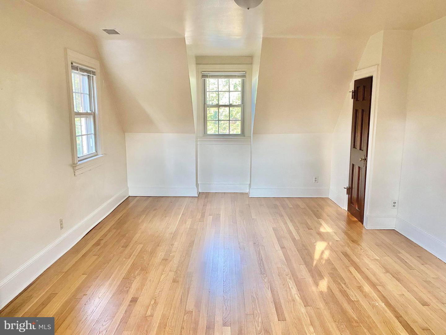 1200 S Cleveland St Property Photo 25