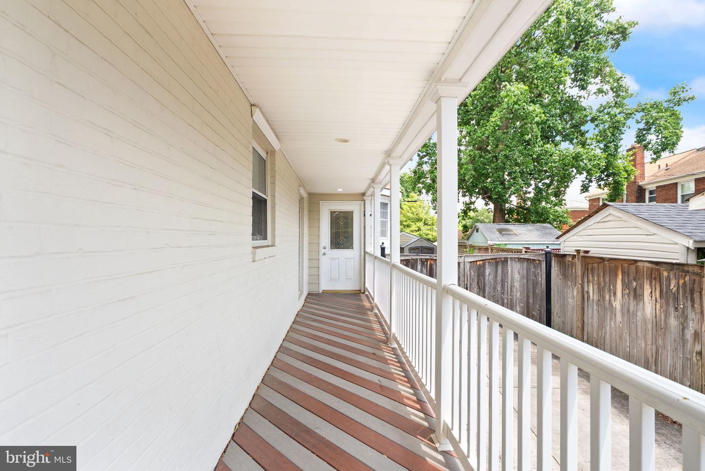 2747 S Uhle St S Property Photo 10
