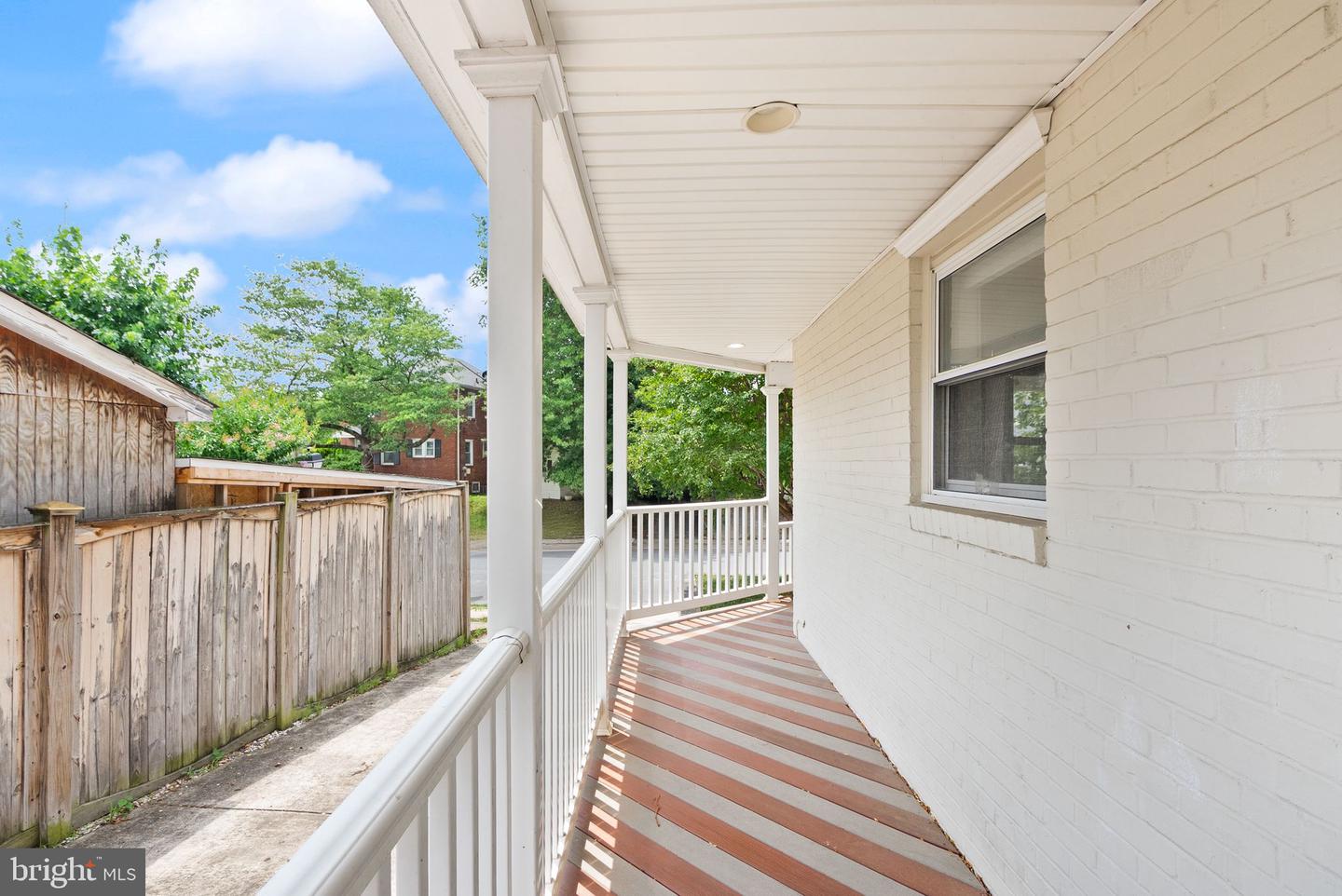 2747 S Uhle St S Property Photo 11