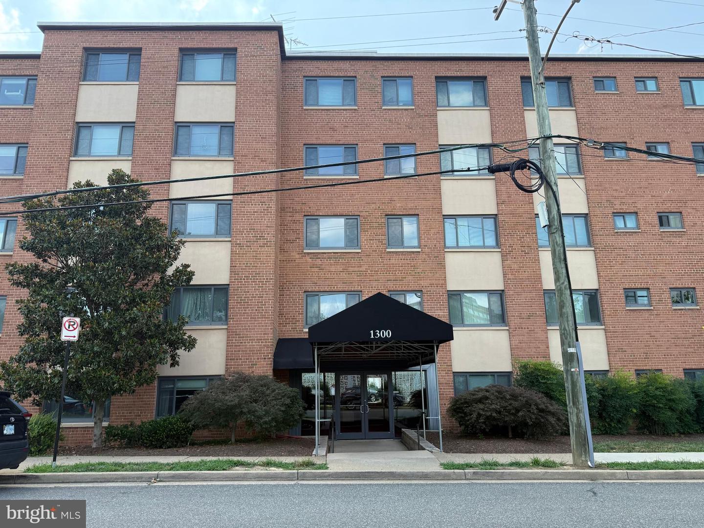1300 S ARLINGTON RIDGE RD #512