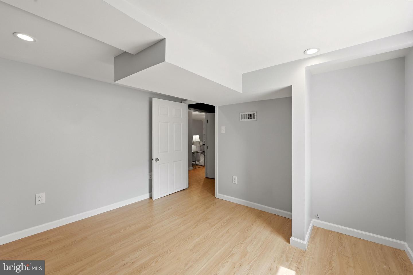 1200 N Roosevelt St Property Photo 33