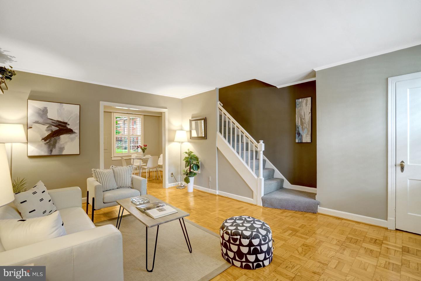 1030 S BARTON ST #273 Property Photo 1
