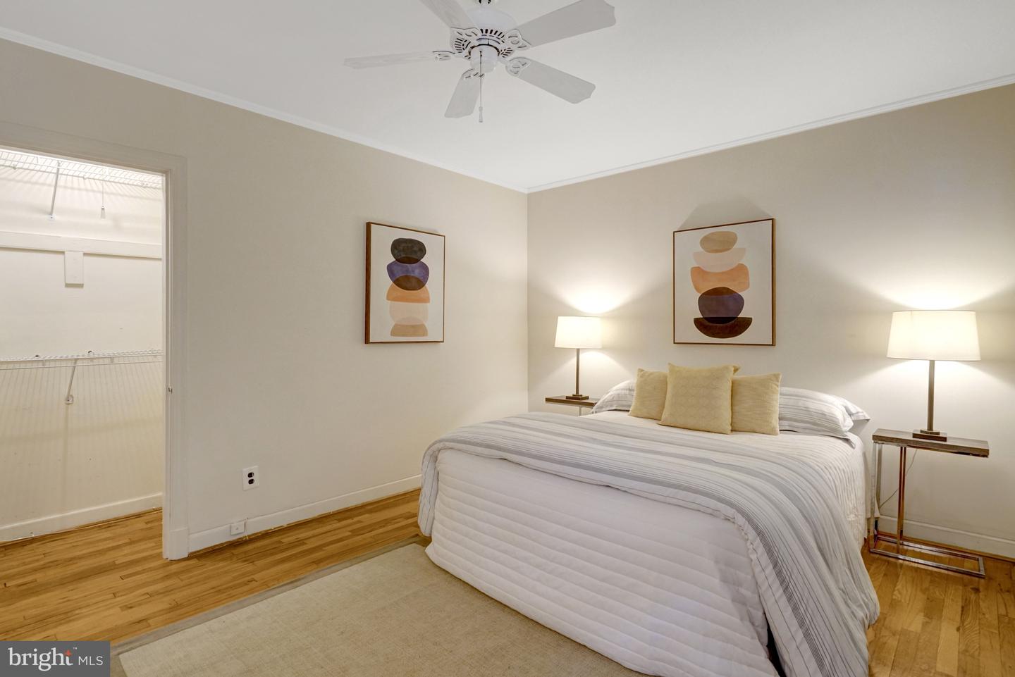 1030 S Barton St #273 Property Photo 13