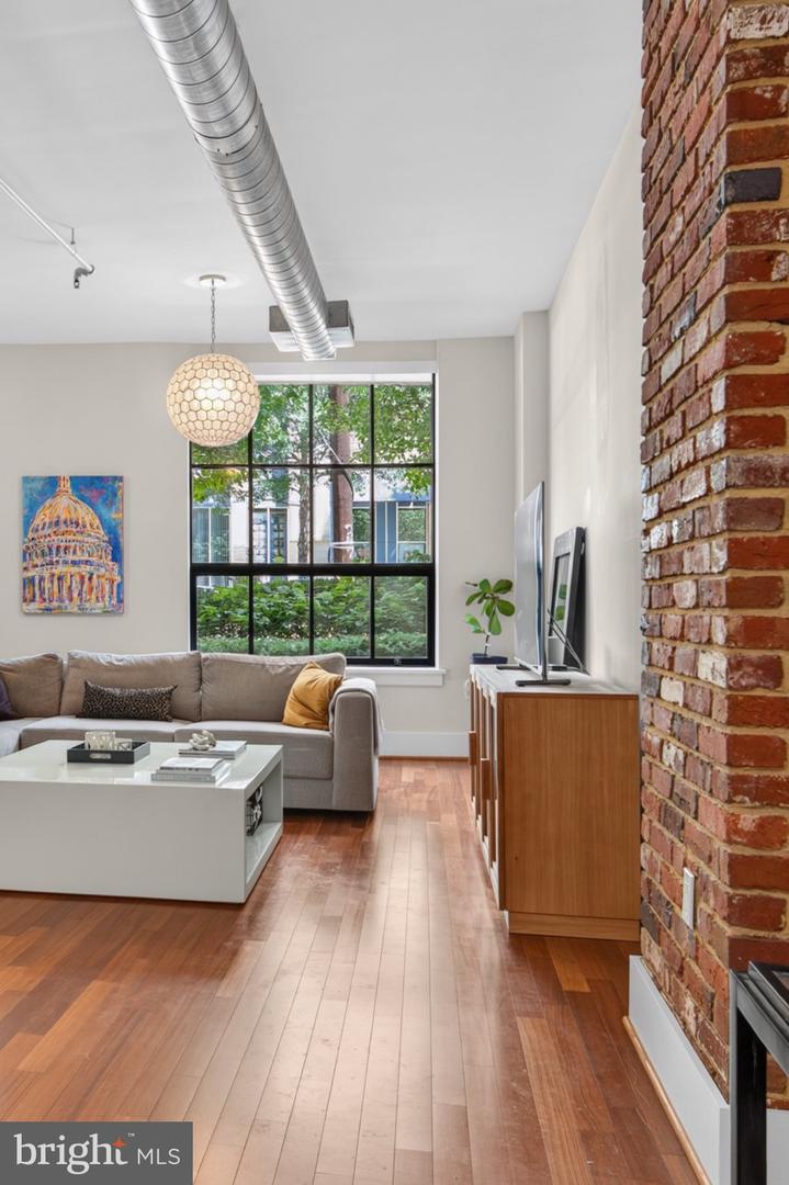 1600 Clarendon Blvd #w107 Property Photo 3