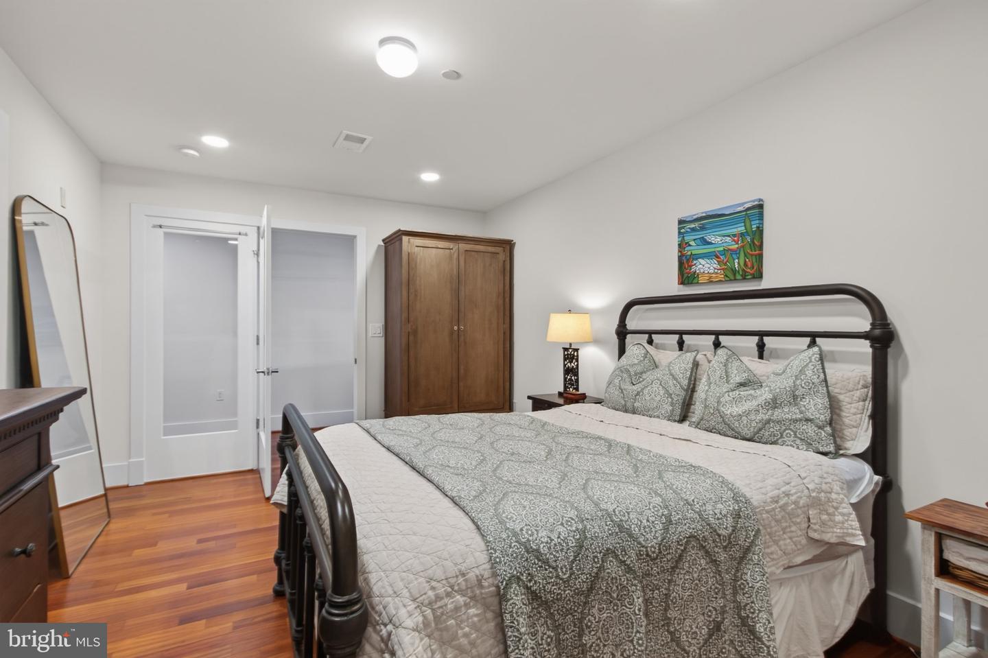 1600 Clarendon Blvd #w107 Property Photo 32