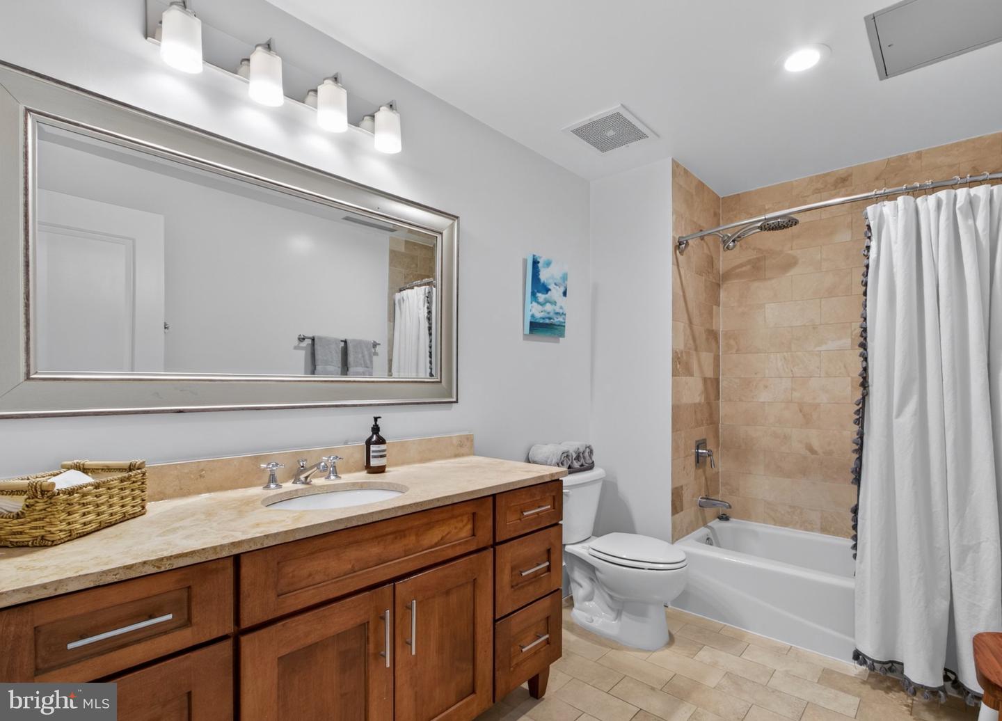 1600 Clarendon Blvd #w107 Property Photo 35