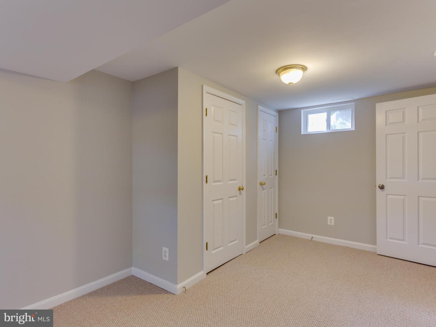 1045 N Monroe St Property Photo 17