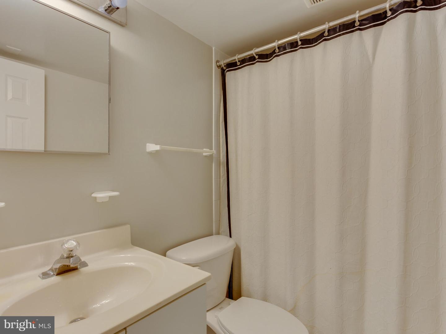 1045 N Monroe St Property Photo 20