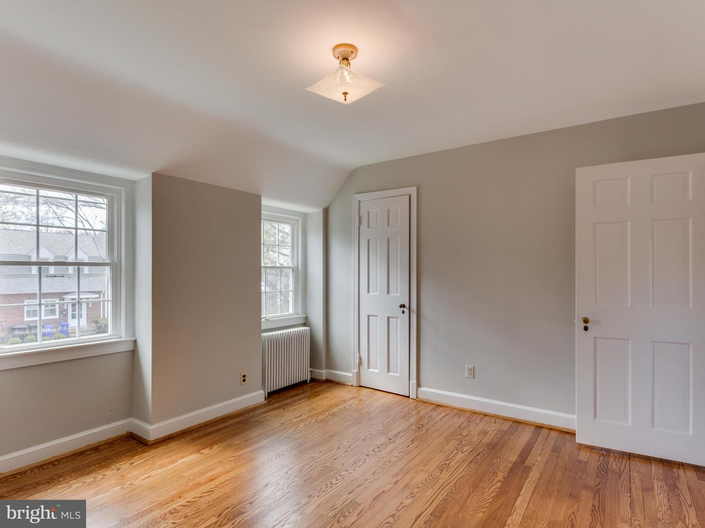 1045 N Monroe St Property Photo 30