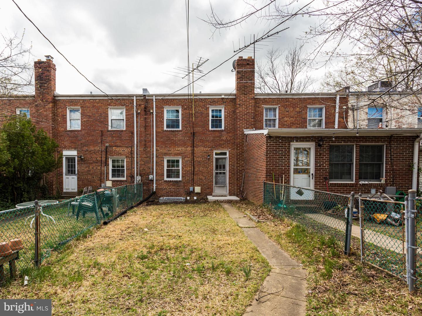1045 N Monroe St Property Photo 39