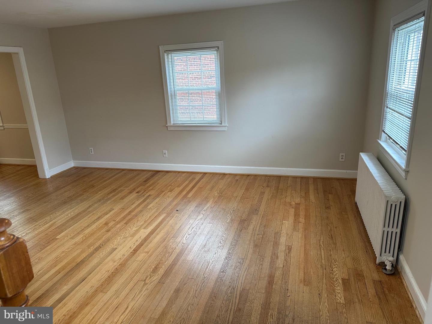 622 N Oakland St Property Photo 3