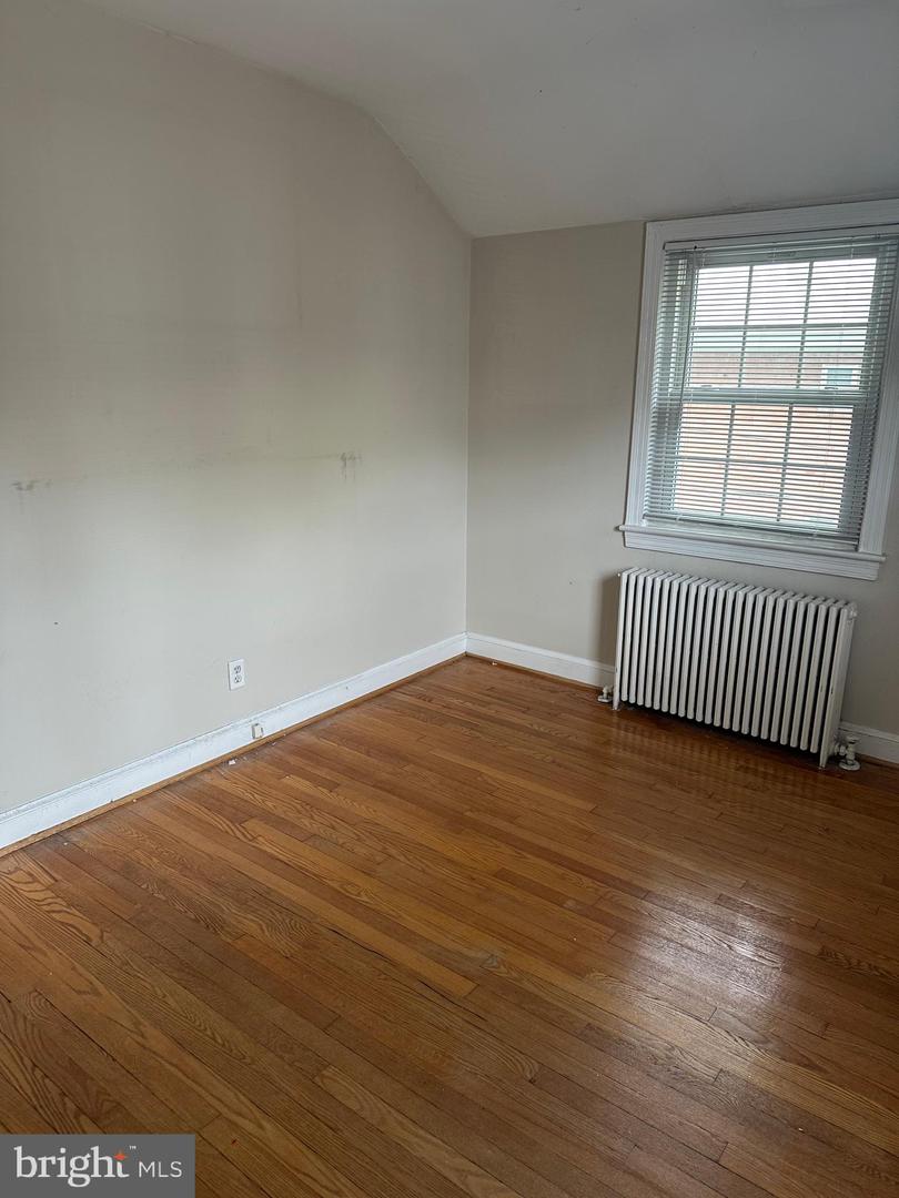 622 N Oakland St Property Photo 19
