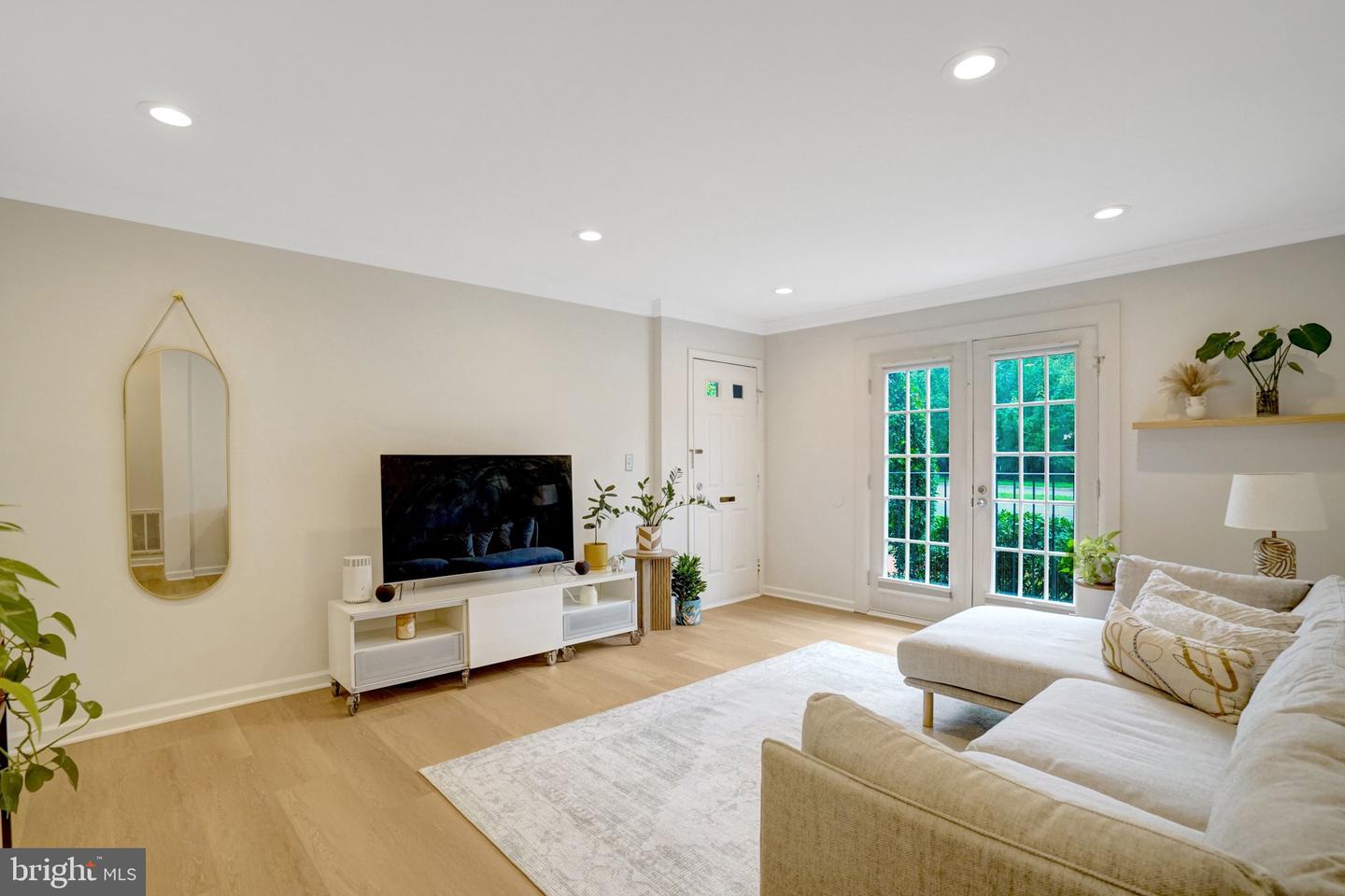 2637 S Walter Reed Dr #a Property Photo 15