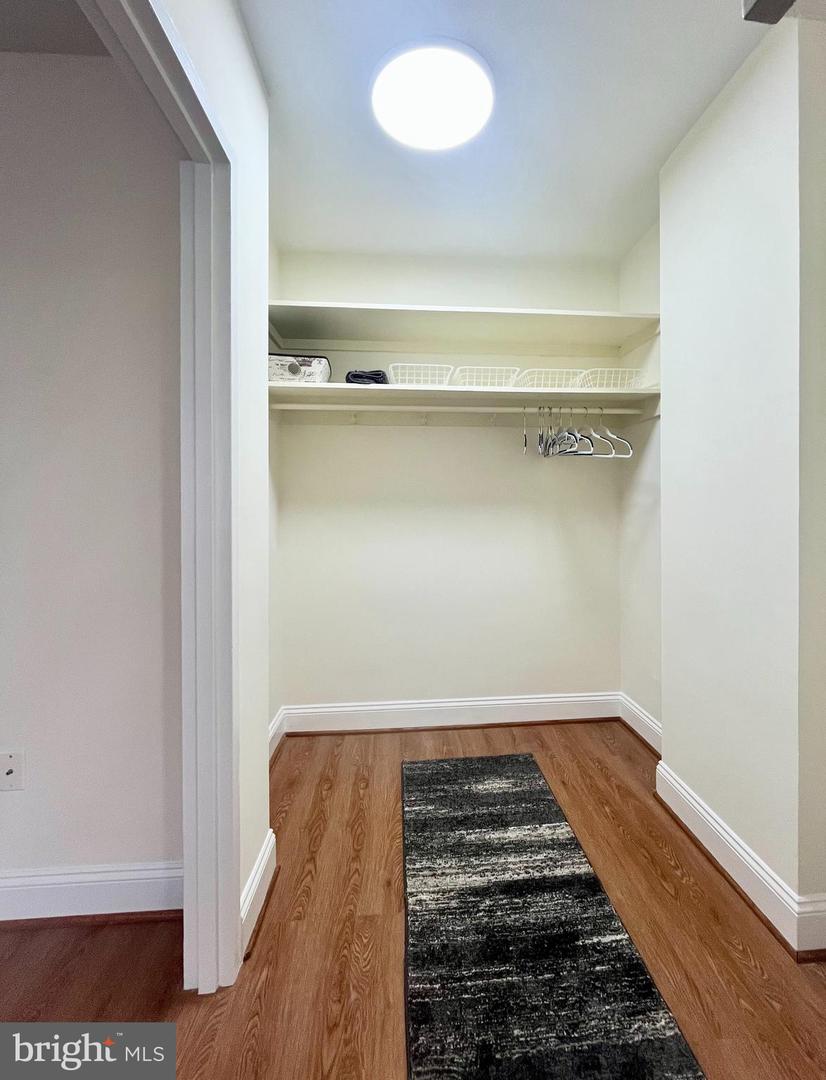 1121 Arlington Blvd #722 Property Photo 17