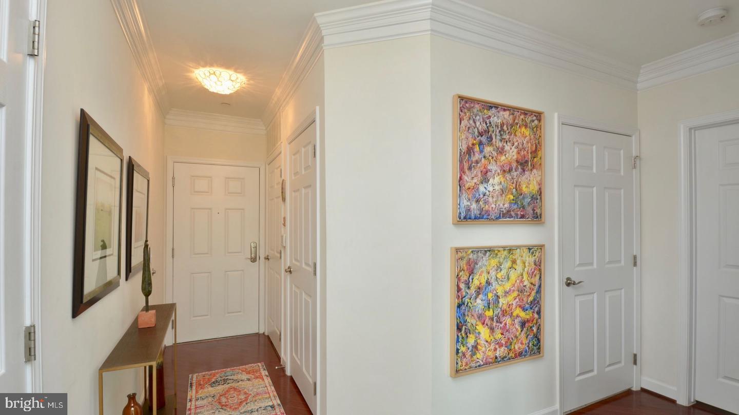 2101 N Monroe St #314 Property Photo 2