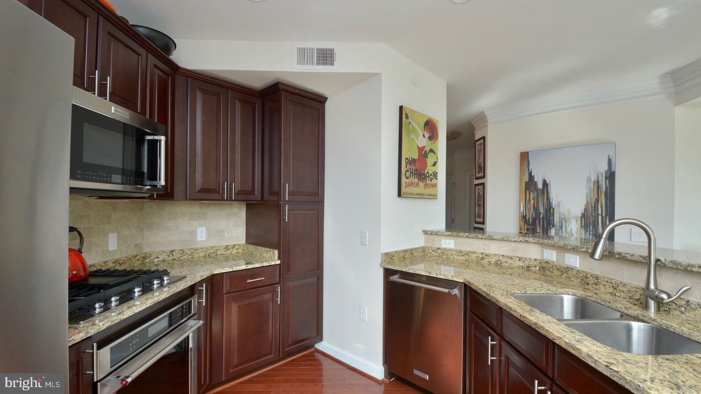 2101 N Monroe St #314 Property Photo 13