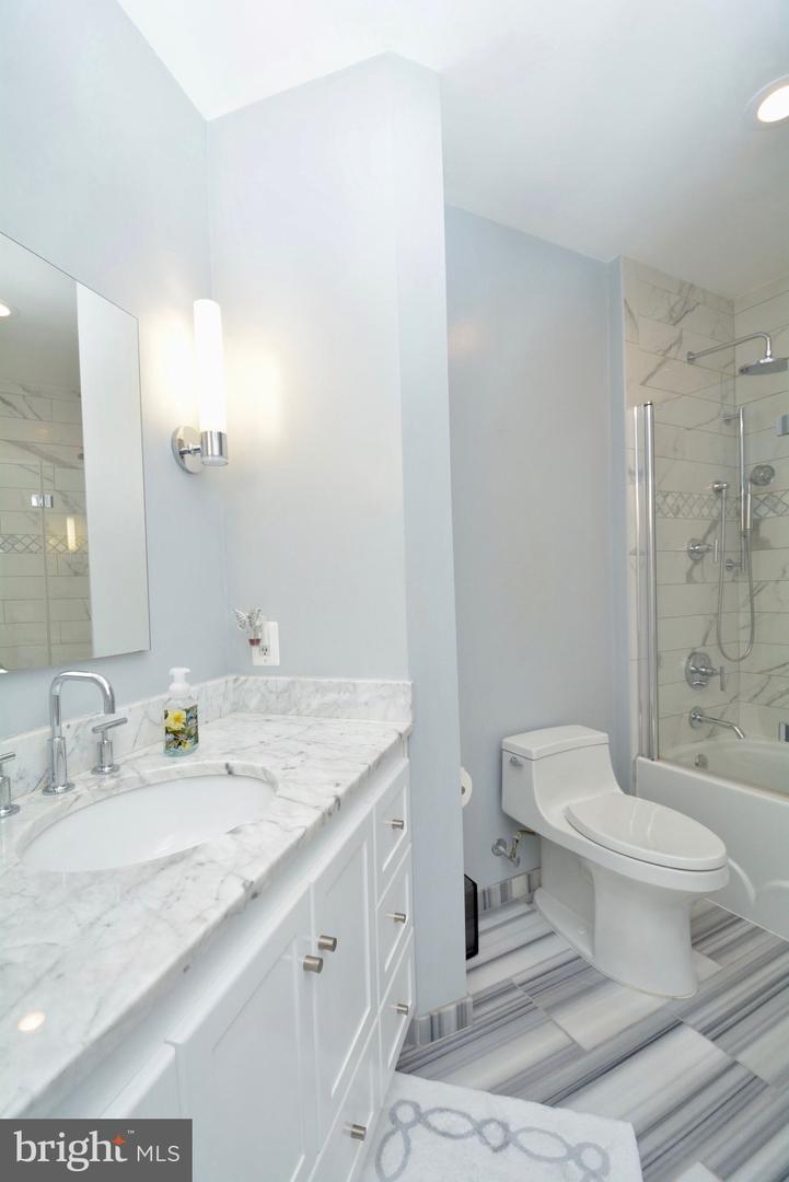 2101 N Monroe St #314 Property Photo 20