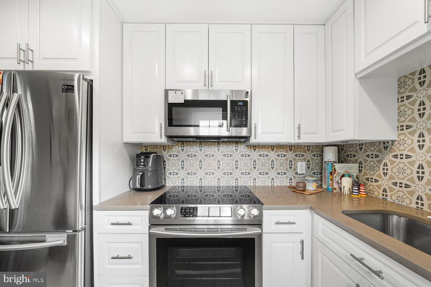 4520 36th St S #b2 Property Photo 1
