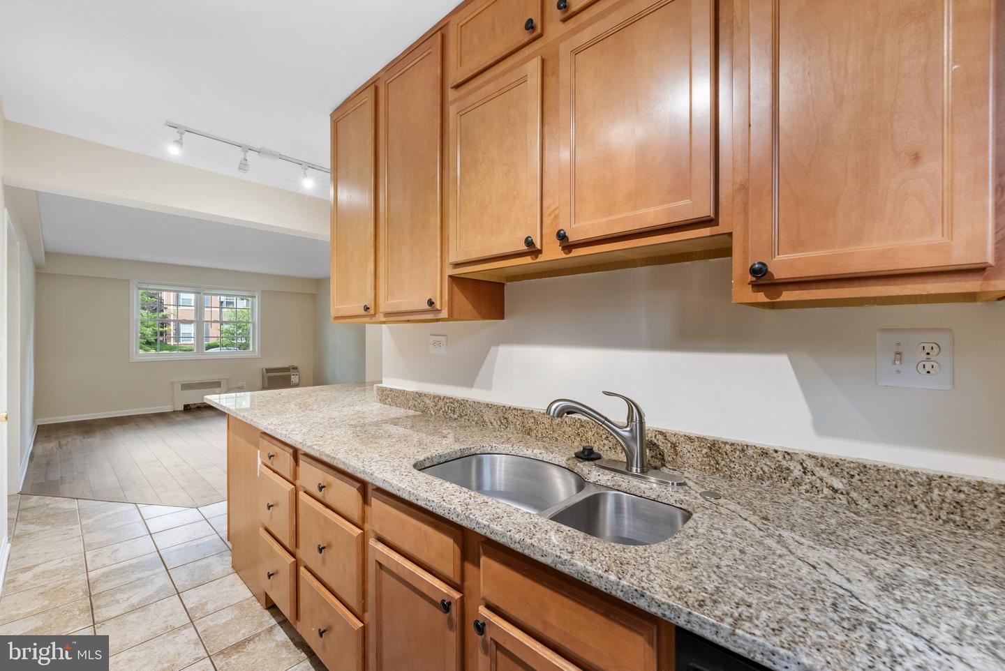 4402 N Pershing Dr #1 Property Photo 8