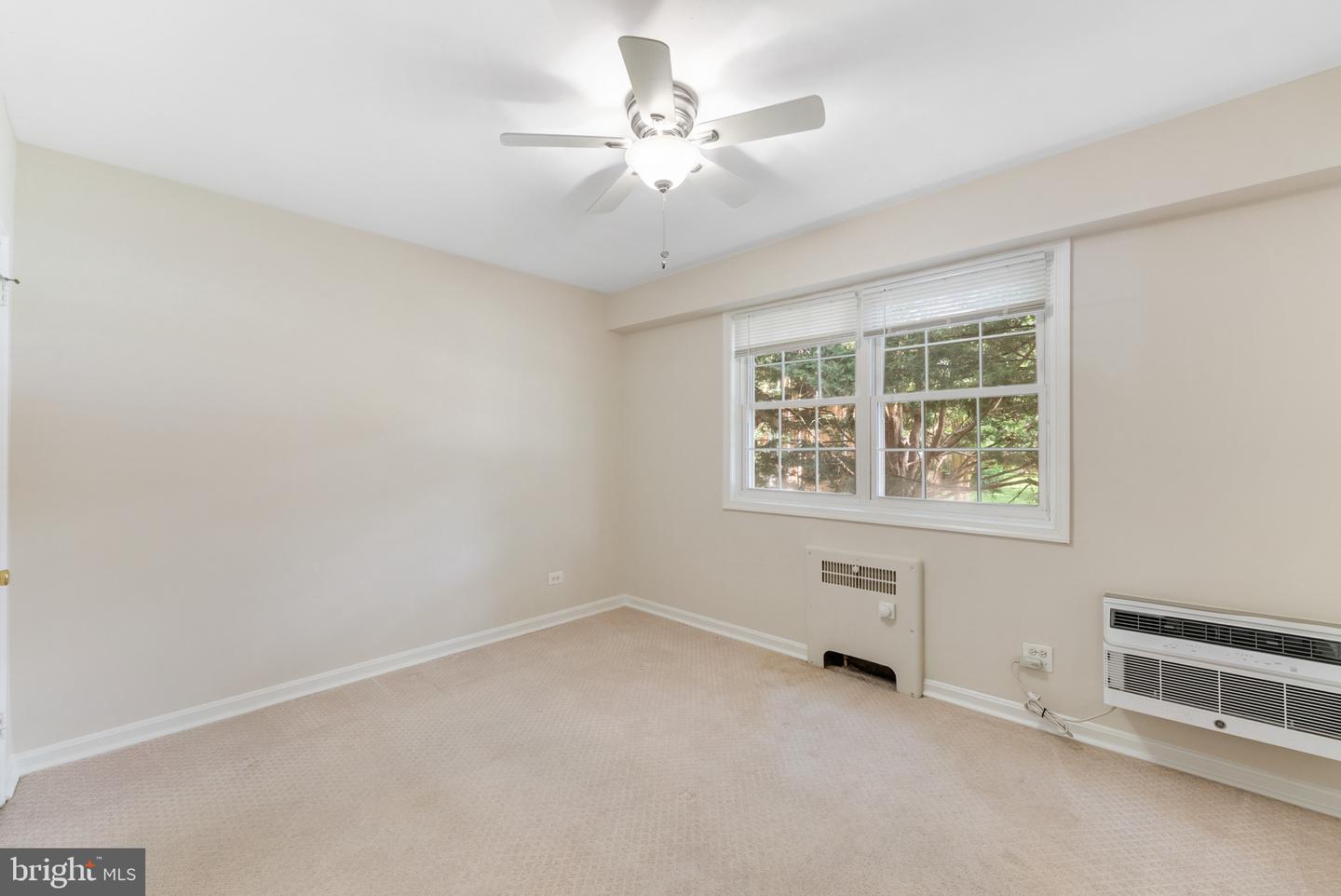4402 N Pershing Dr #1 Property Photo 17