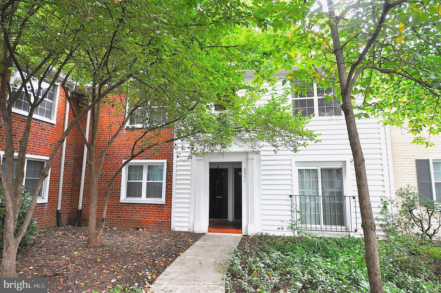2511 S Walter Reed Dr #b Property Photo 1