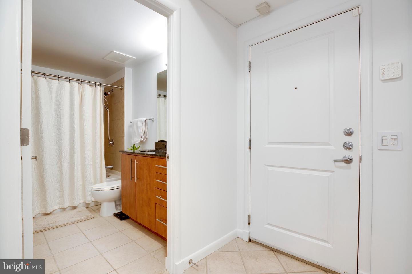 1021 N Garfield St #125 Property Photo 11