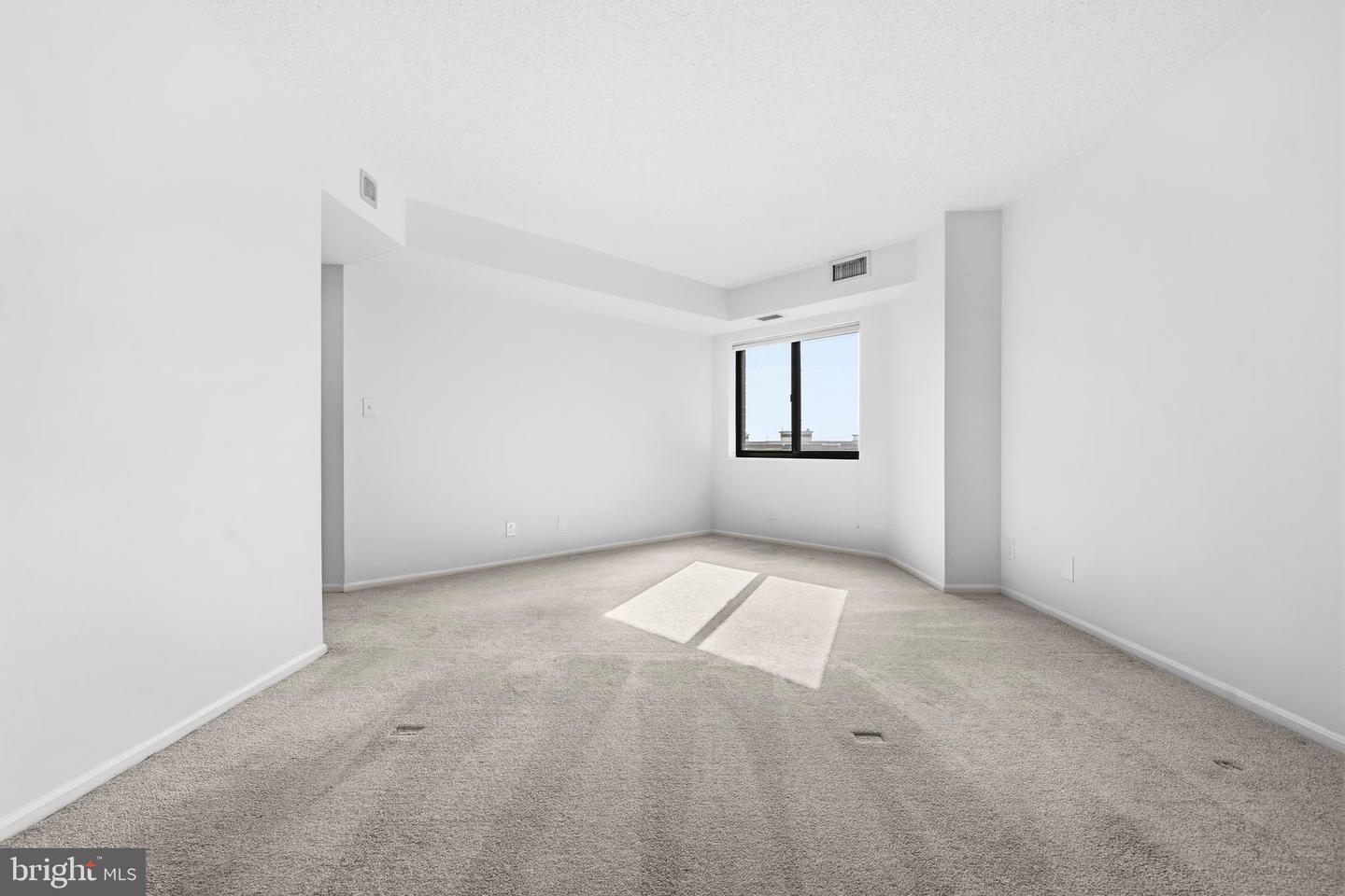 900 N Stafford St #2326 Property Photo 19