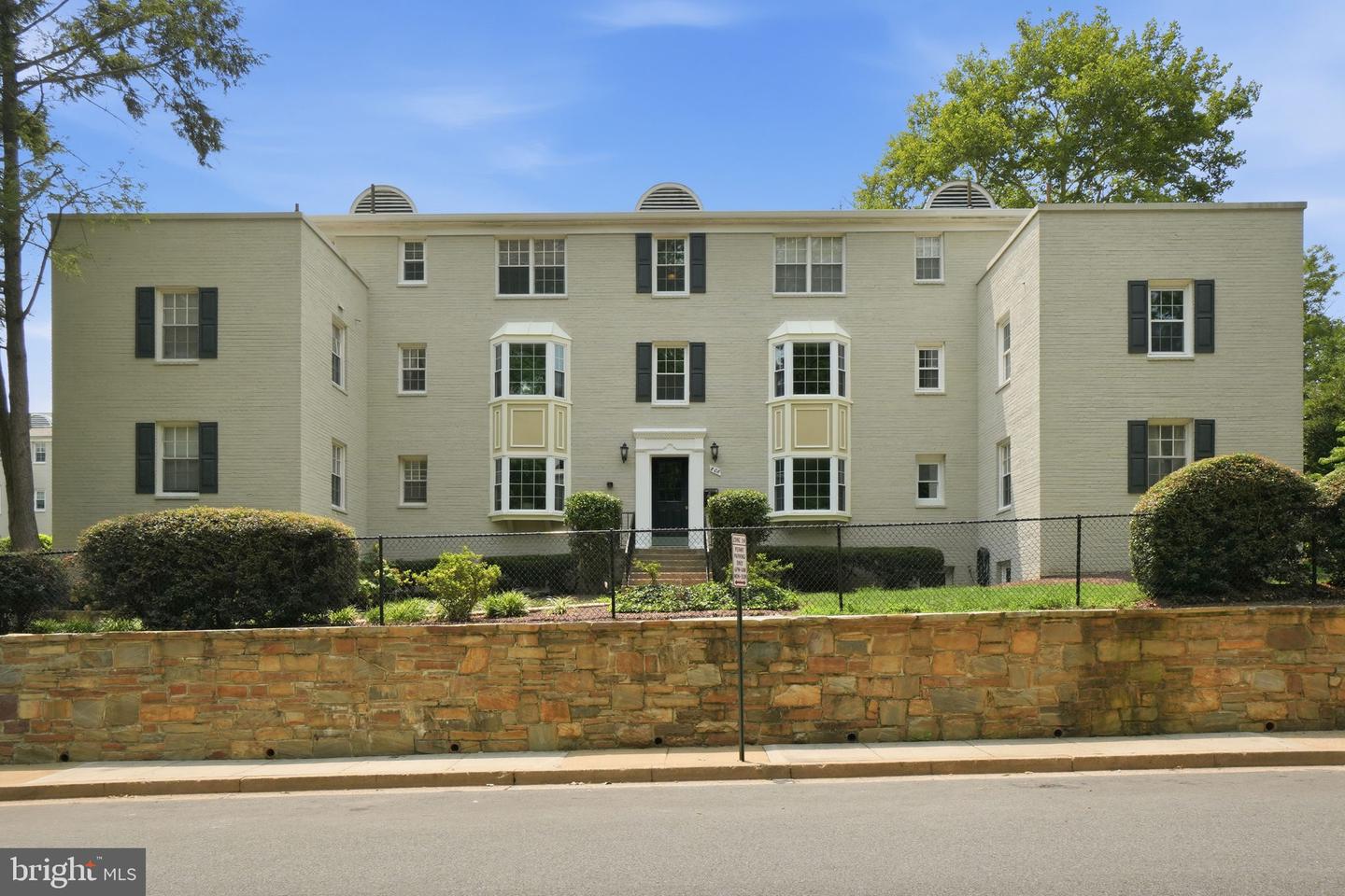 808 S Arlington Mill Dr #9-302 Property Photo 1