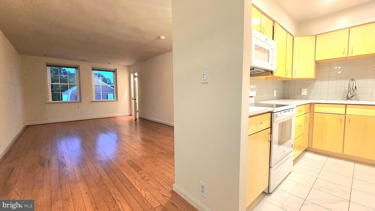 3347 S Wakefield #b2 Property Photo 1