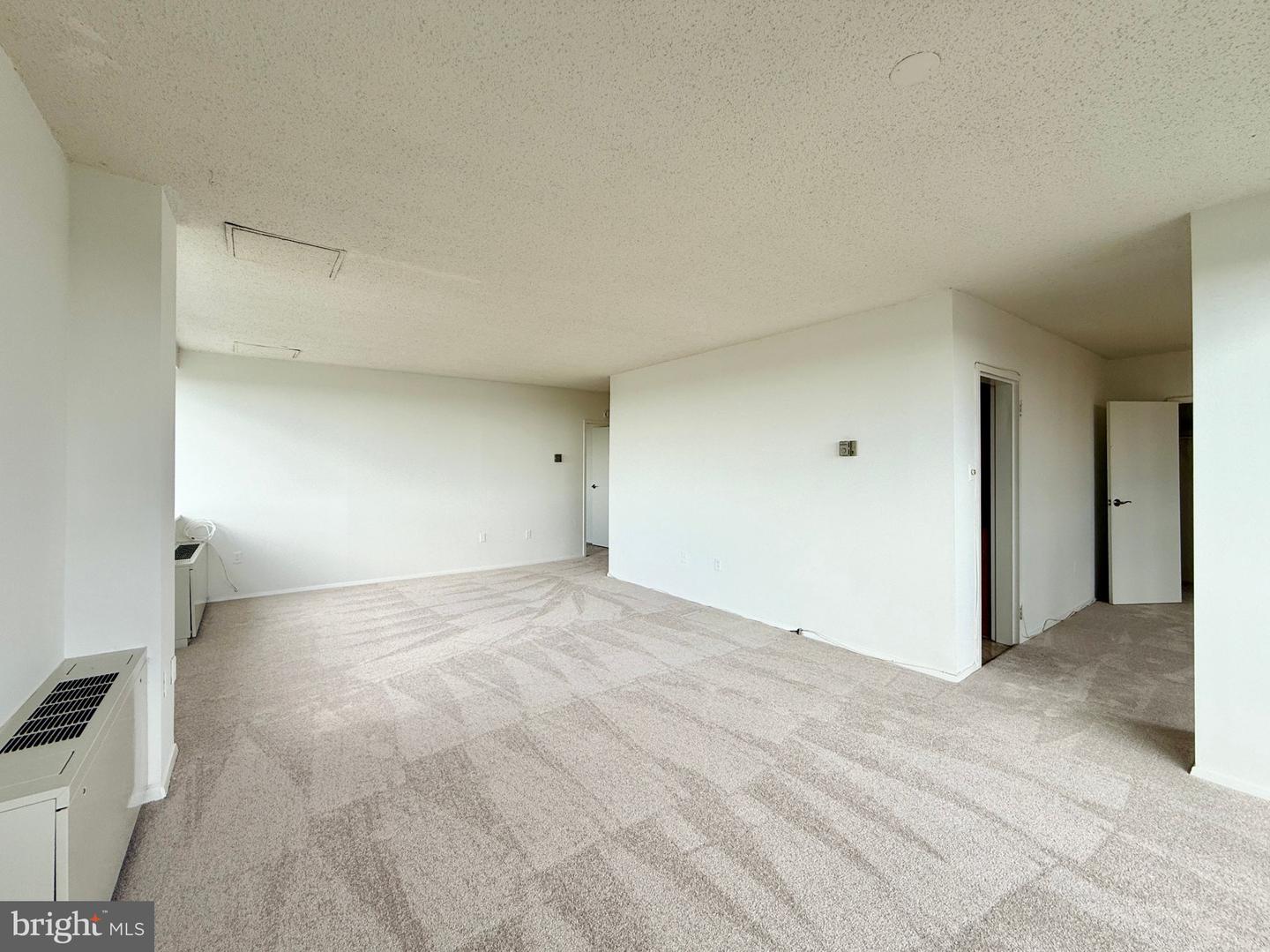 4141 N Henderson Rd #1206 Property Photo 5