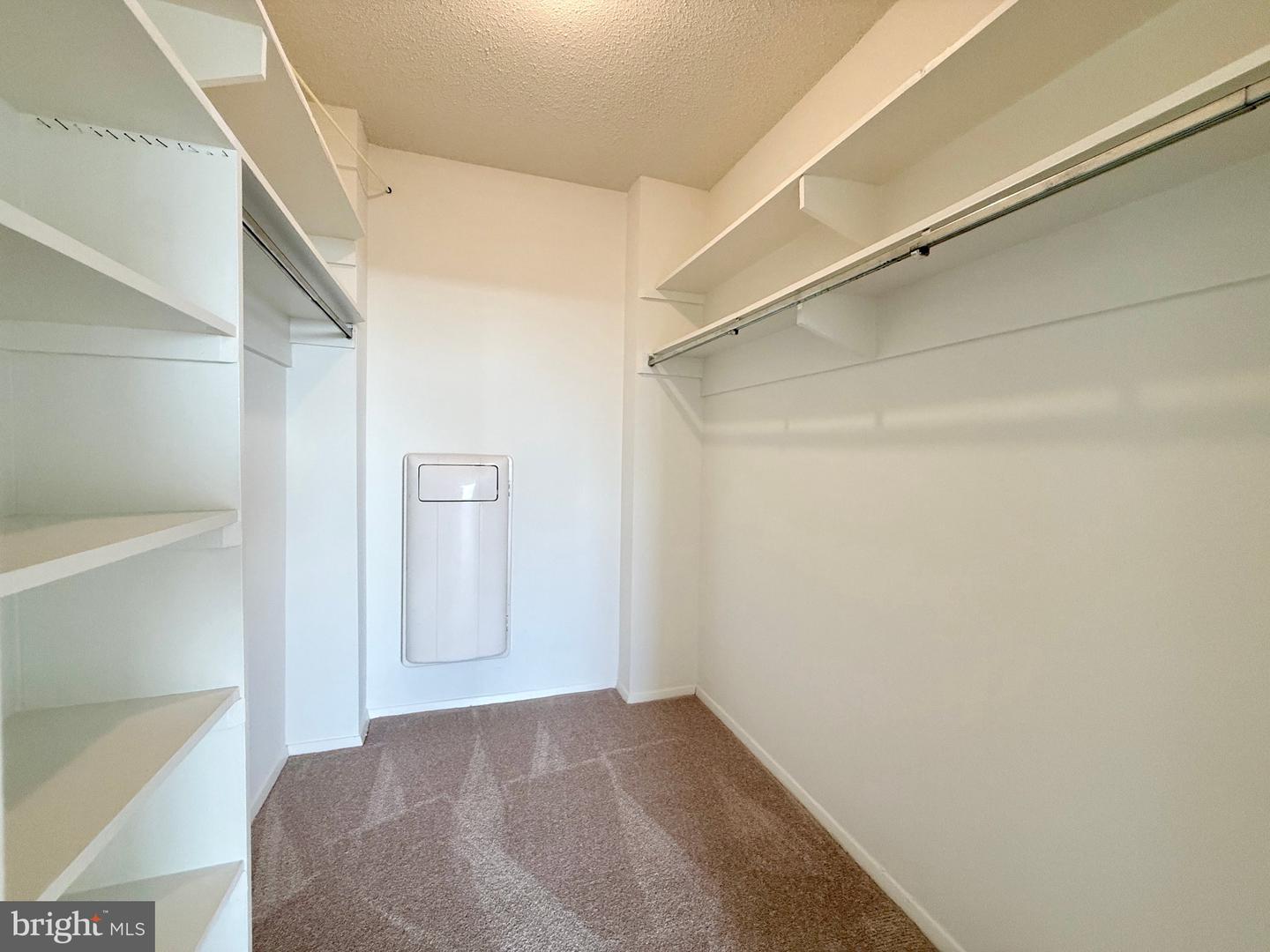 4141 N Henderson Rd #1206 Property Photo 26